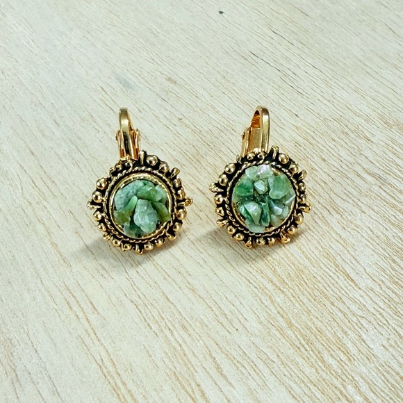 Vintage Gold and Green Clip On Earrings - Picture 1 of 3